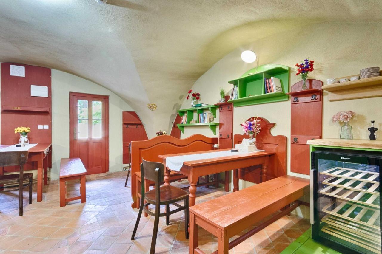 Mestansky Dum - Kulturni Pamatka Mlynska 119 Jindřichův Hradec Extérieur photo